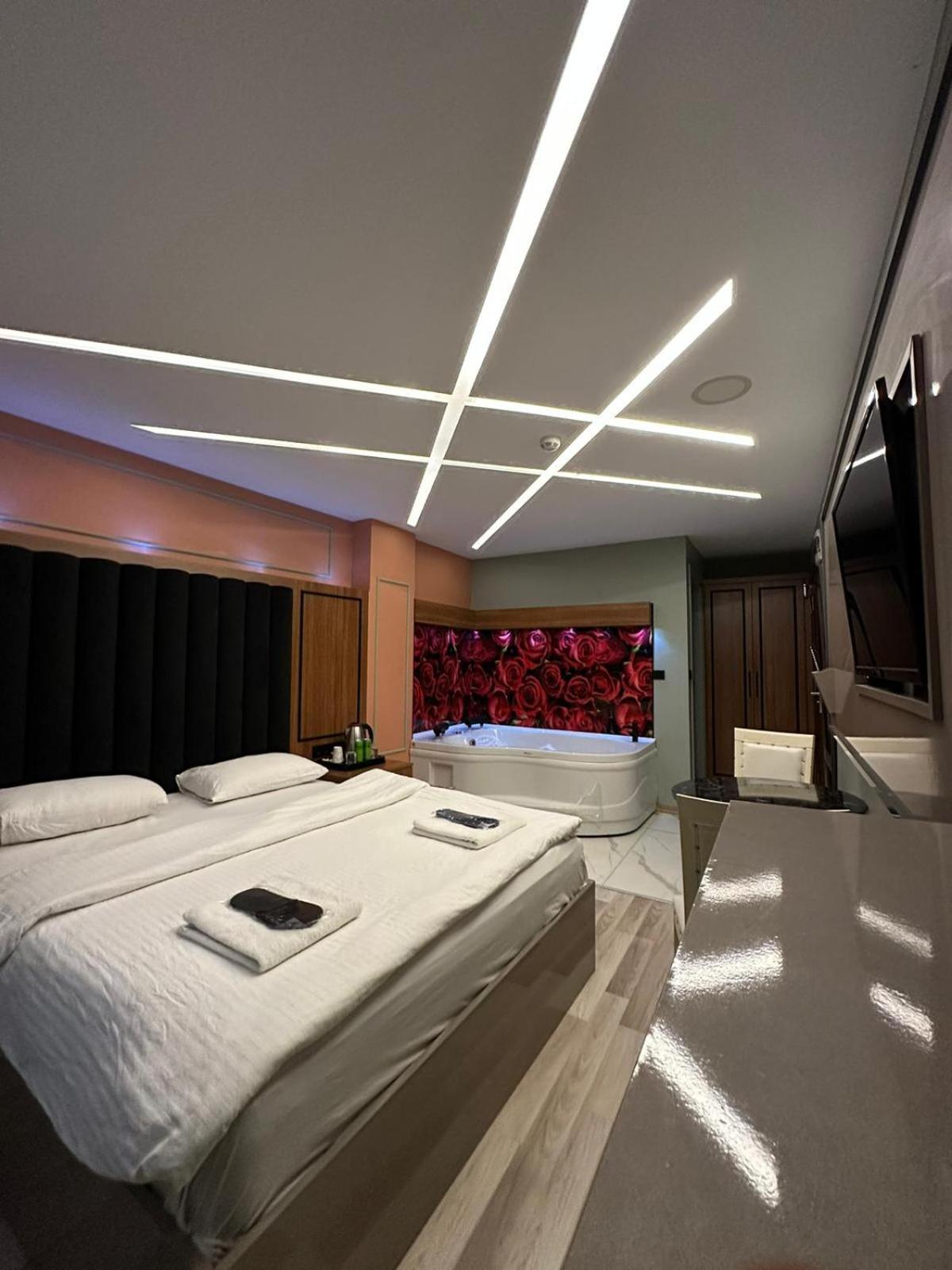 Blueway Hotel Istanbul Exterior photo